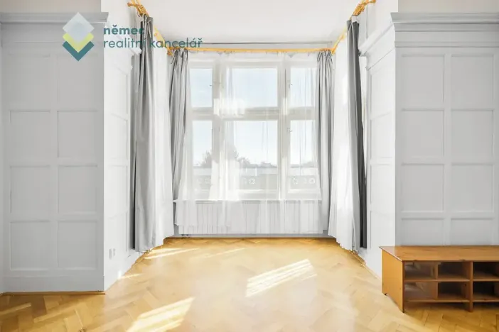 Pronájem bytu 3+1, Praha - Vinohrady, Slovenská, 75 m2