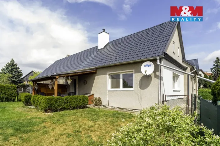Prodej rodinného domu, Uhersko, 120 m2