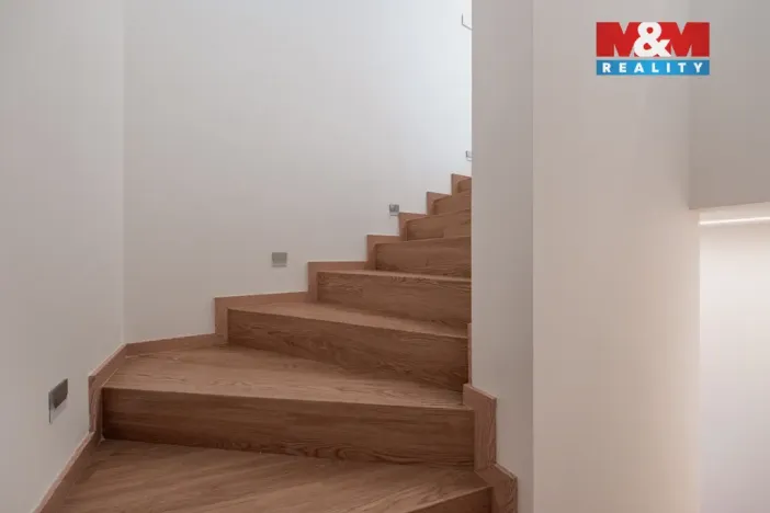 Prodej rodinného domu, Velké Popovice, 219 m2