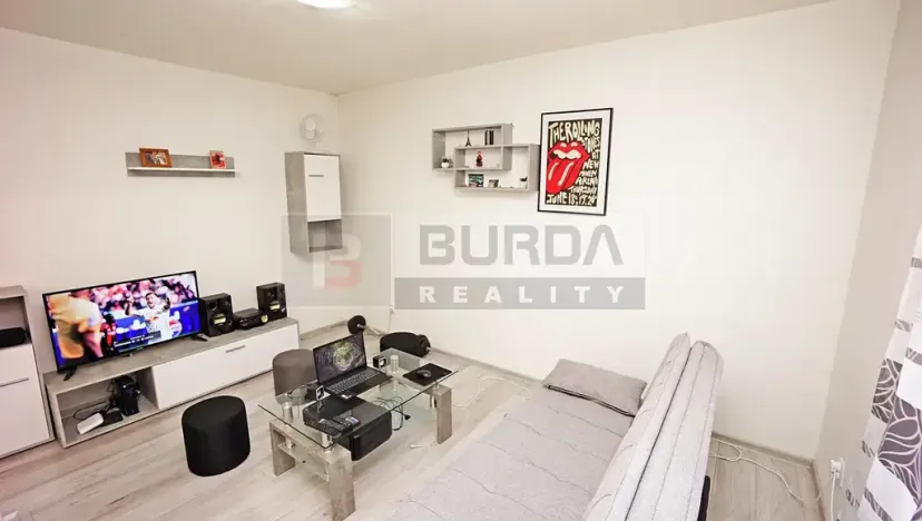 Pronájem bytu 2+kk, Neratovice, 30 m2