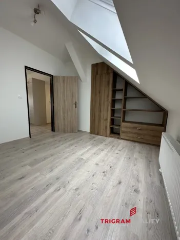 Pronájem bytu 2+1, Hradec Králové - Pražské Předměstí, Dobrovského, 56 m2