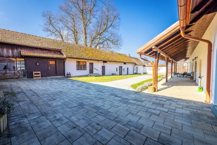Prodej zemědělské usedlosti, Křelovice, 395 m2