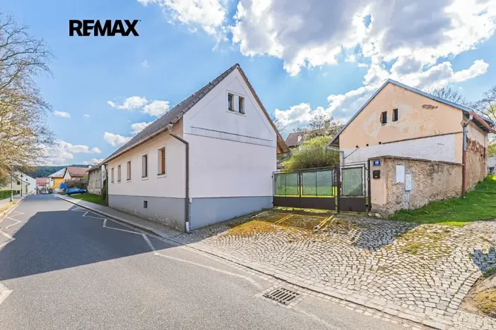 Prodej rodinného domu, Kamýk nad Vltavou, 363 m2