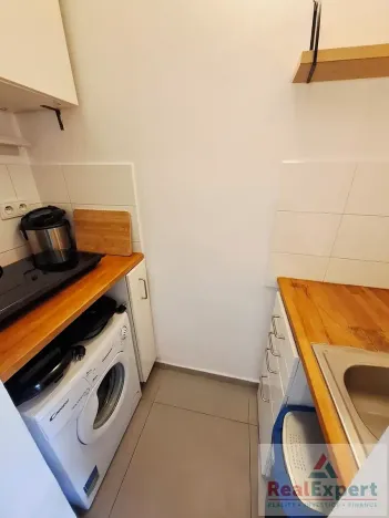 Pronájem bytu 1+kk, Praha - Nusle, Mečislavova, 20 m2
