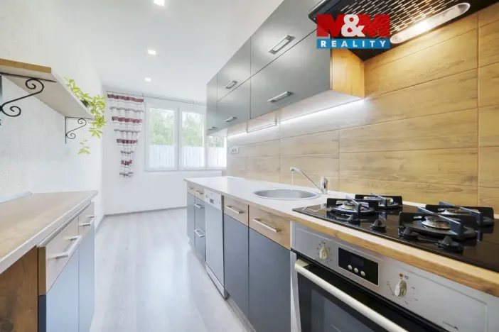 Prodej bytu 2+1, Tachov, Bělojarská, 56 m2