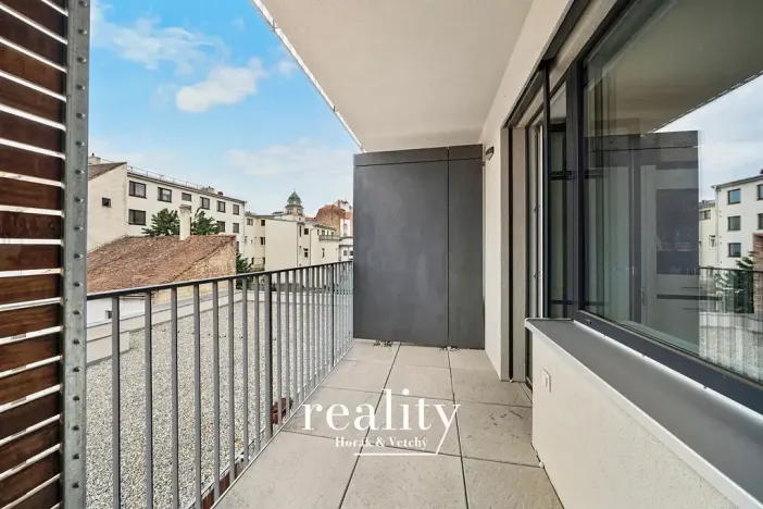 Pronájem bytu 2+kk, Znojmo, Tovární, 62 m2