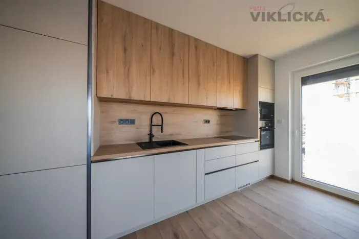 Prodej bytu 2+kk, Zaječí, Hlavní, 60 m2