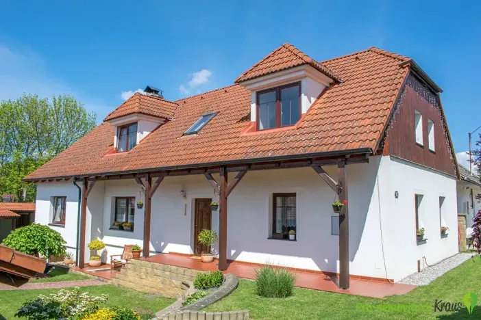 Prodej rodinného domu, Osek, 192 m2