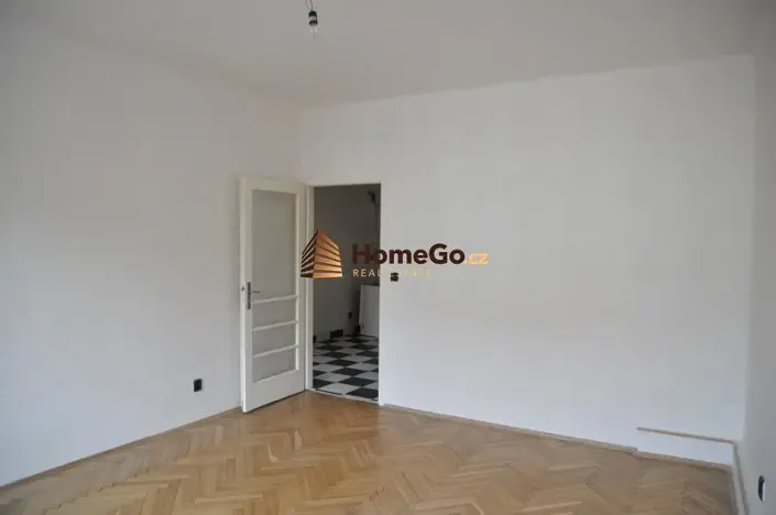 Pronájem bytu 3+1, Praha - Nusle, U gymnázia, 95 m2