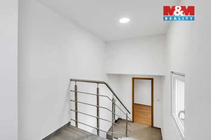Prodej bytu 3+kk, Lochovice, 104 m2