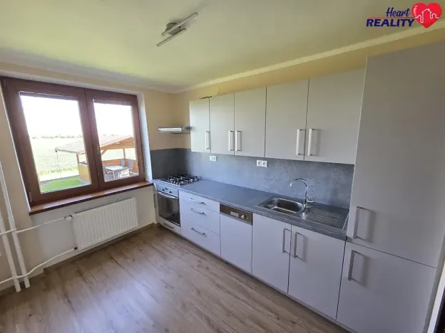 Pronájem bytu 2+1, Kravaře, Novodvorská, 48 m2