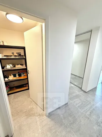 Pronájem bytu 4+kk, Praha - Modřany, Mezi vodami, 123 m2