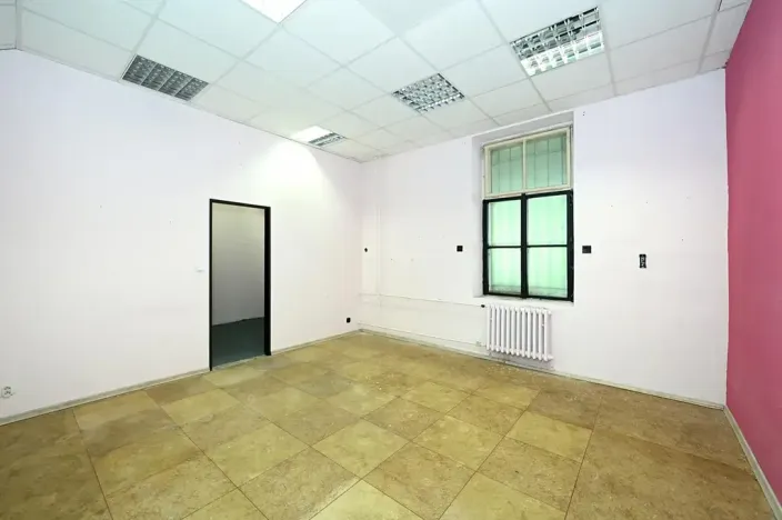 Pronájem restaurace, Hradec Králové, Pospíšilova, 159 m2