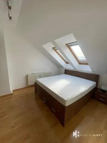 Pronájem bytu 2+kk, Praha - Vršovice, Bělocerkevská, 60 m2