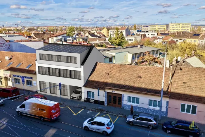 Prodej obchodního prostoru, Brno - Židenice, Táborská, 400 m2