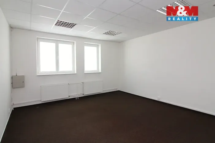 Pronájem kanceláře, Česká Lípa, Bendlova, 215 m2