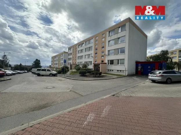 Pronájem bytu 2+kk, Praha - Kobylisy, Chotovická, 43 m2