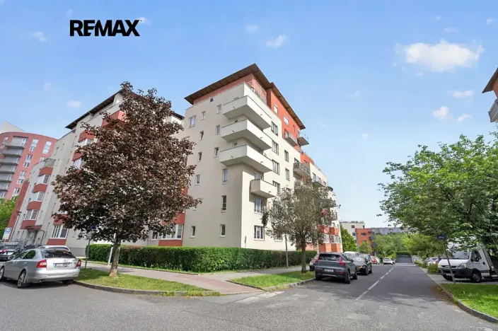 Pronájem bytu 2+kk, Praha - Záběhlice, Velenovského, 54 m2