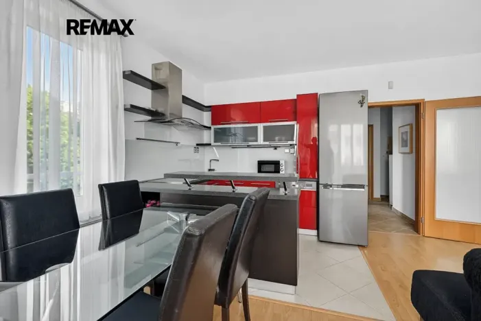 Pronájem bytu 2+kk, Praha - Záběhlice, Velenovského, 54 m2