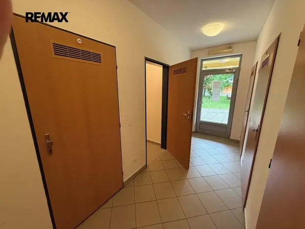 Pronájem bytu 2+kk, Praha - Hlubočepy, Kováříkova, 57 m2