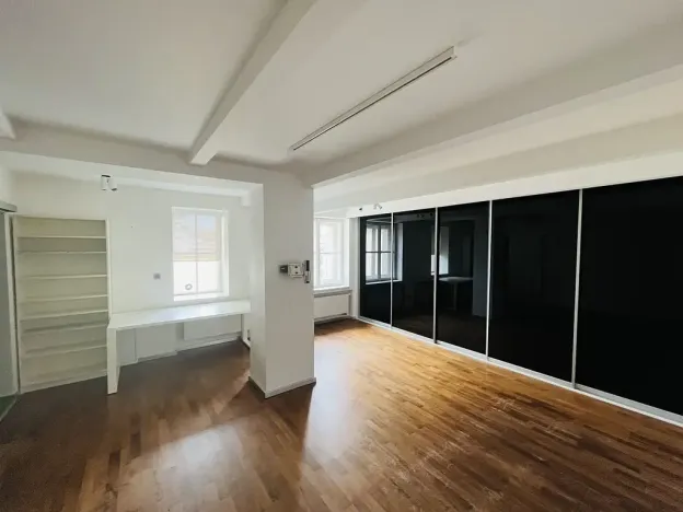 Pronájem bytu 4+1, Praha - Bubeneč, Vítězné náměstí, 296 m2
