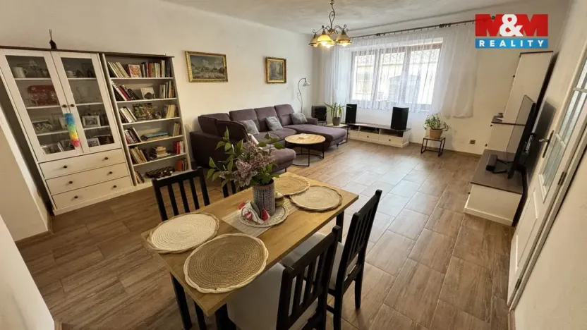 Prodej rodinného domu, Černovice, Dobešovská, 300 m2