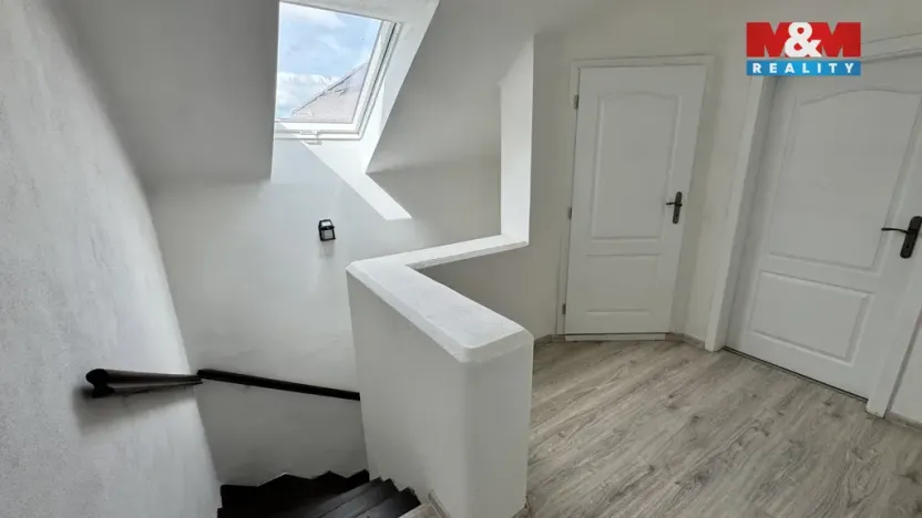 Prodej rodinného domu, Černovice, Dobešovská, 300 m2