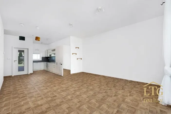 Pronájem bytu 4+kk, Znojmo, Smutného, 80 m2