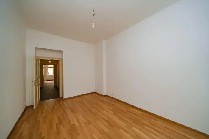 Pronájem bytu 2+kk, Praha - Bubeneč, Kamenická, 52 m2