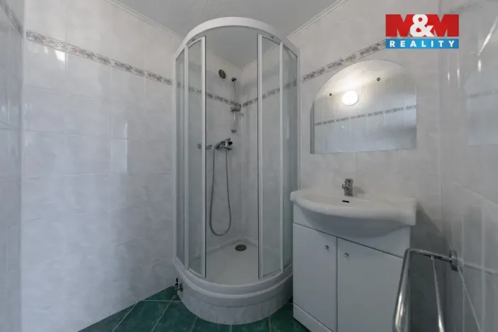 Prodej bytu 2+1, Karlovy Vary - Drahovice, Východní, 58 m2