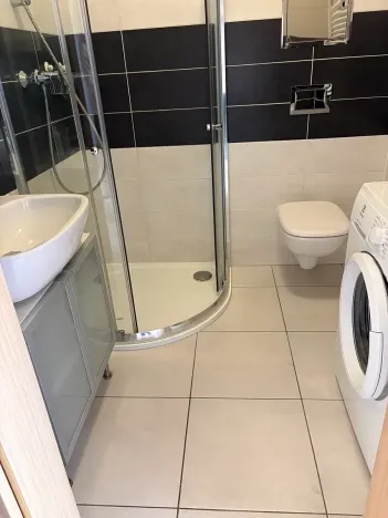 Pronájem bytu 1+kk, Praha - Nusle, Bartoškova, 36 m2