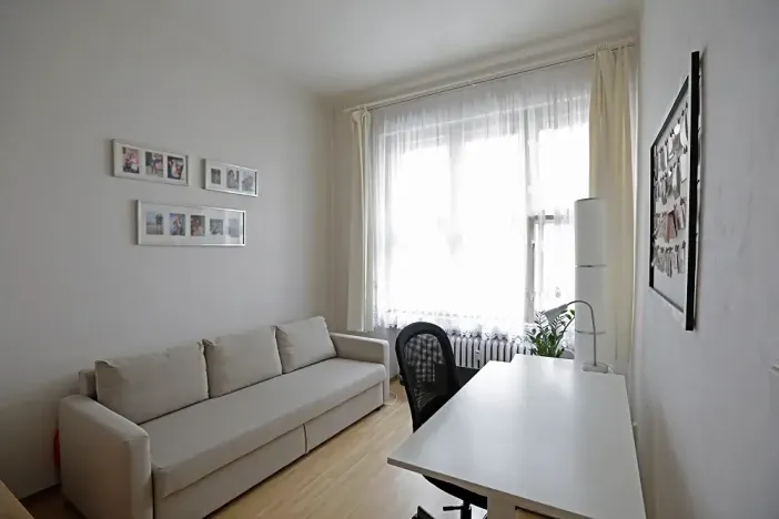 Pronájem bytu 2+kk, Praha - Karlín, Pobřežní, 40 m2