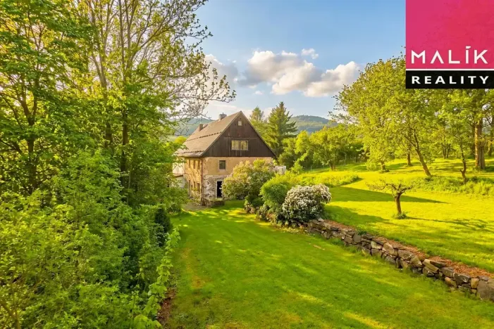 Prodej rodinného domu, Ostrov, 157 m2