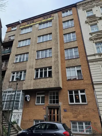 Pronájem bytu 3+1, Praha - Malá Strana, Rošických, 83 m2