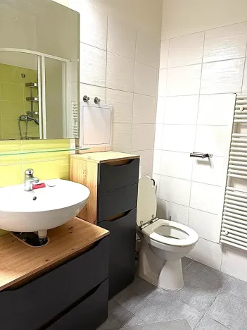 Pronájem bytu 2+kk, Praha - Vysočany, Spojovací, 58 m2