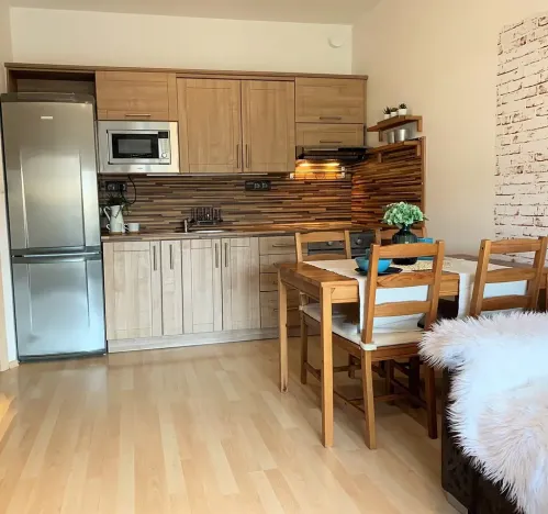 Pronájem bytu 2+kk, Praha - Vysočany, Na Harfě, 44 m2