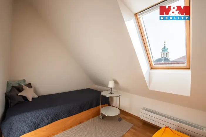 Pronájem bytu 5+kk, Hradec Králové, Velké náměstí, 112 m2