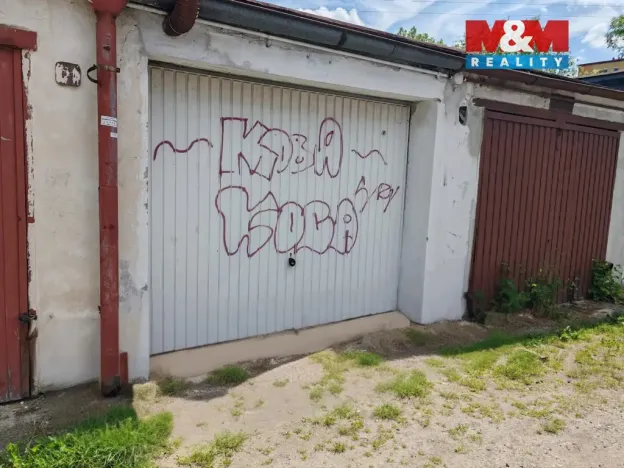 Pronájem garáže, Mělník, 18 m2