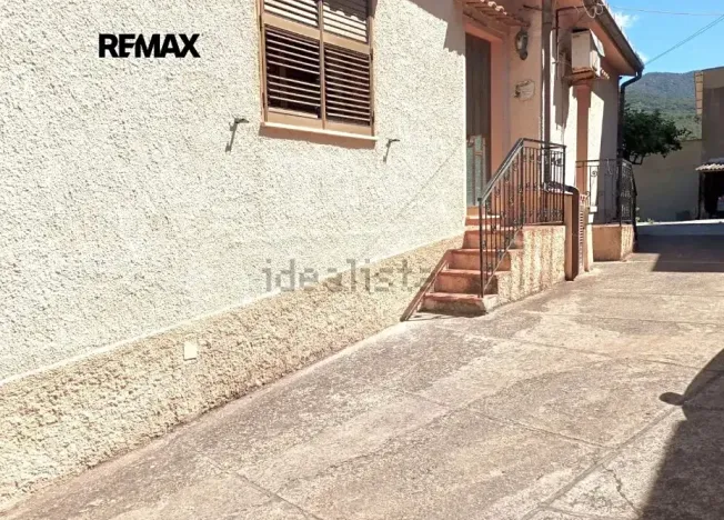 Prodej bytu 2+1, Fluminimaggiore, Itálie, 70 m2