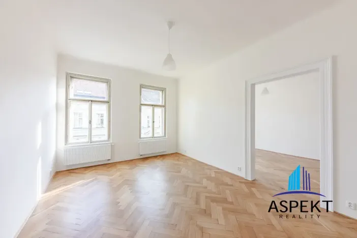 Pronájem bytu 2+1, Praha - Smíchov, Zborovská, 70 m2