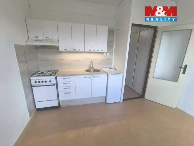 Pronájem bytu 1+1, Ústí nad Labem, Peškova, 37 m2