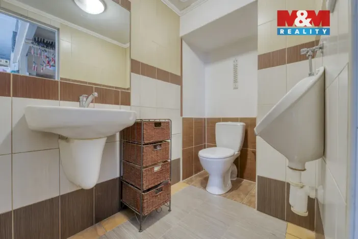 Prodej činžovního domu, Chodová Planá, Pivovarská, 379 m2