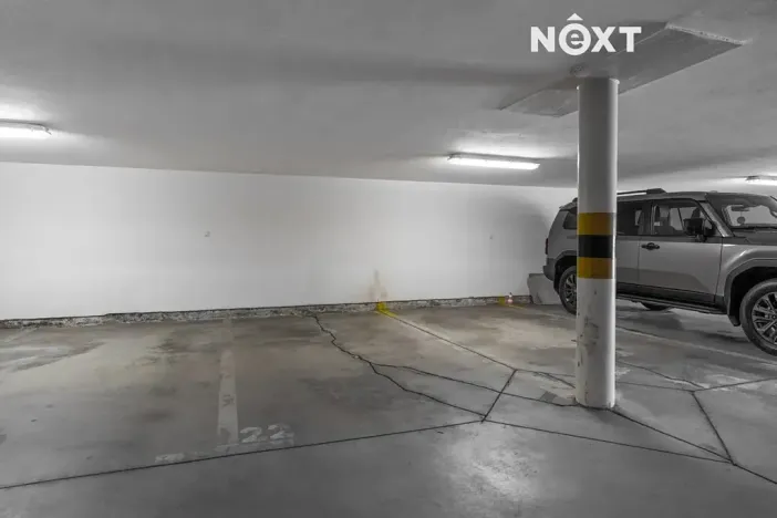 Prodej podílu garážového stání, Brno, Högrova, 11 m2