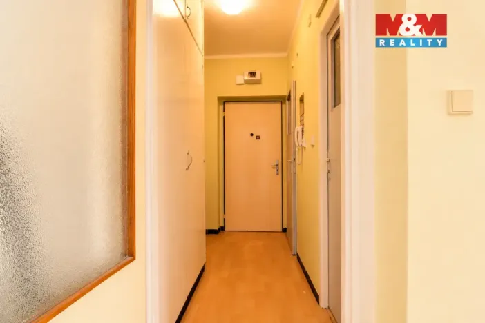 Pronájem bytu 1+kk, Hradec Králové - Nový Hradec Králové, Mrštíkova, 36 m2