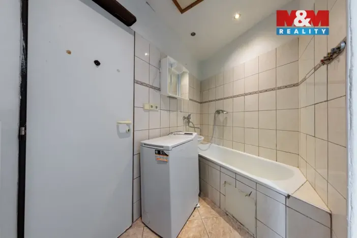 Prodej bytu 1+1, Karlovy Vary, Mattoniho nábřeží, 45 m2