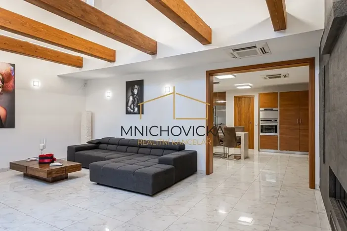 Prodej rodinného domu, Praha - Kolovraty, V Tehovičkách, 521 m2