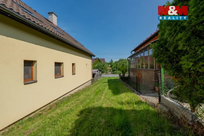Prodej pozemku pro bydlení, Loučka, 1104 m2