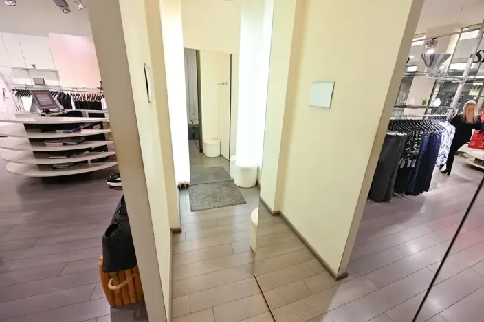 Pronájem obchodního prostoru, Praha - Nové Město, Na příkopě, 71 m2