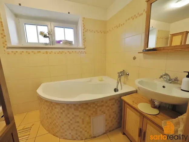 Pronájem bytu 2+kk, Ústí nad Labem, Mezidomí, 51 m2