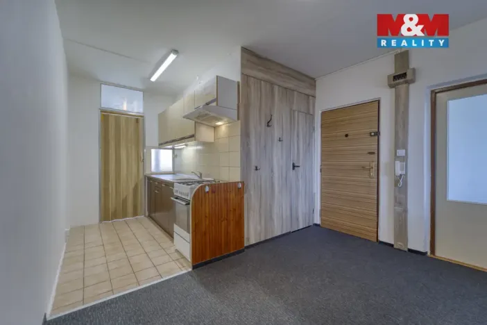 Prodej bytu 2+1, Hroznětín, Sídliště, 56 m2